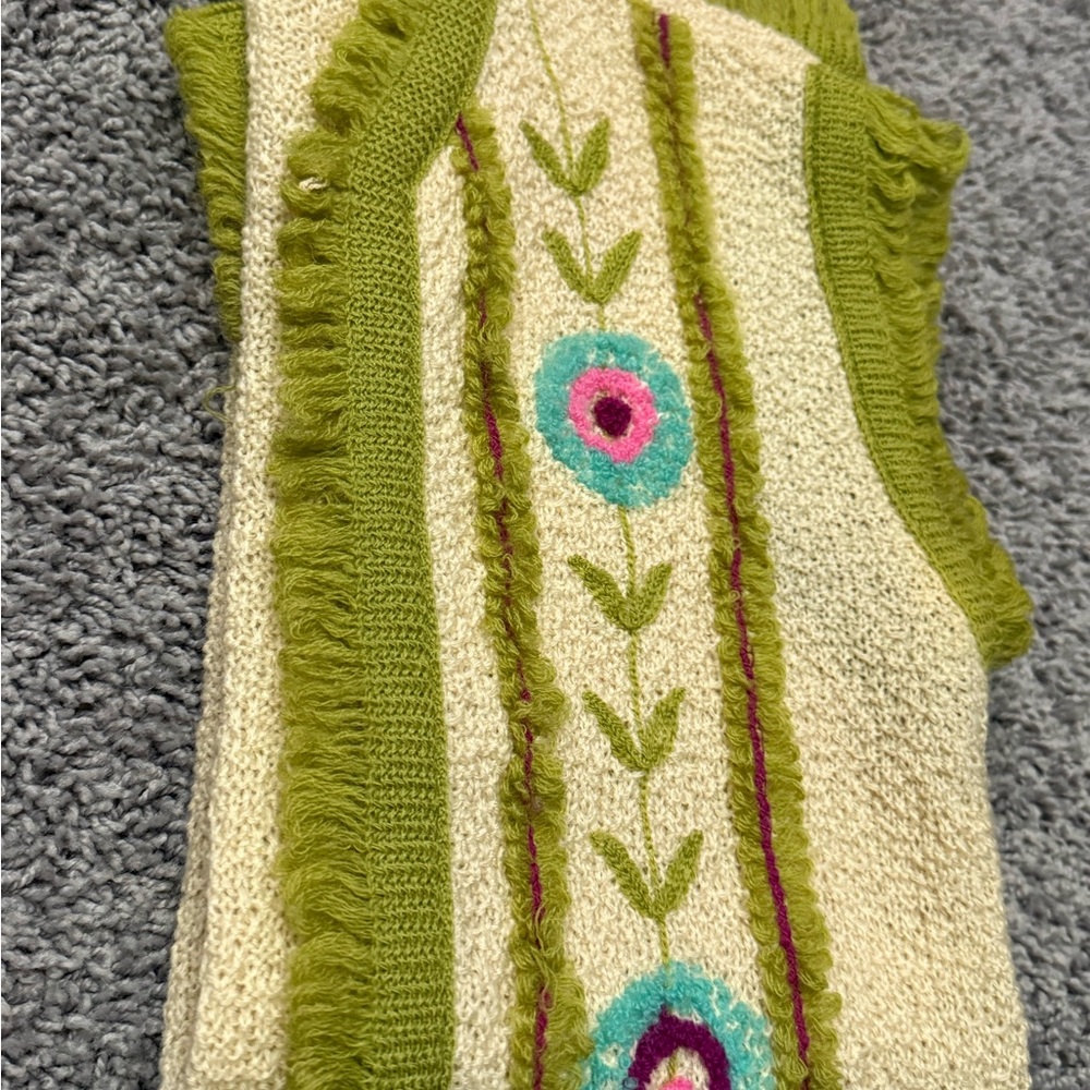Jack Winter Vintage Knitwear Floral Embroidered Sweater Vest Rare Find - Picture 10 of 10